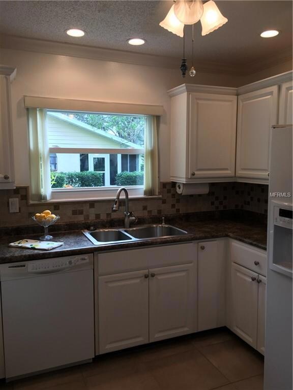 3944 Oakhurst Blvd unit 3113, Sarasota, FL 34233 - photo 7