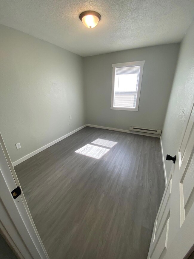 855 Broadway St unit B, Hammond, WI 54015 - photo 7