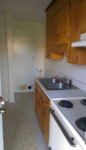 916 Gum Branch Rd, Jacksonville, NC 28540 - photo 3