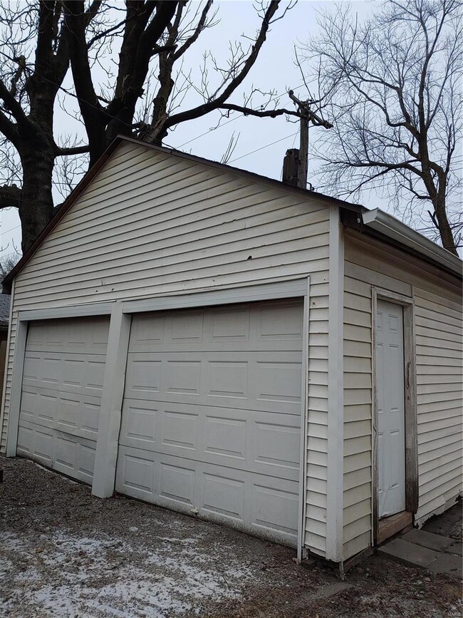 2 CAR DETACHED GARAGE.