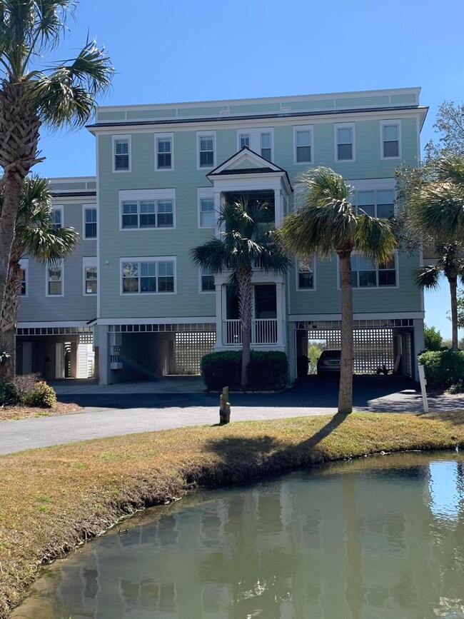 Welcome to 1664 C Marsh Harbor