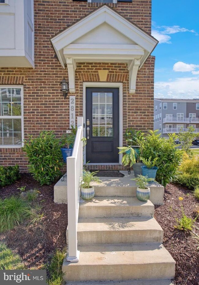 2812 Pinebrook Rd, Landover, MD 20785 - photo 4