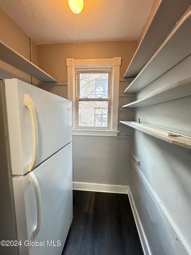 830 Madison Ave unit 2, Albany, NY 12208 - photo 5