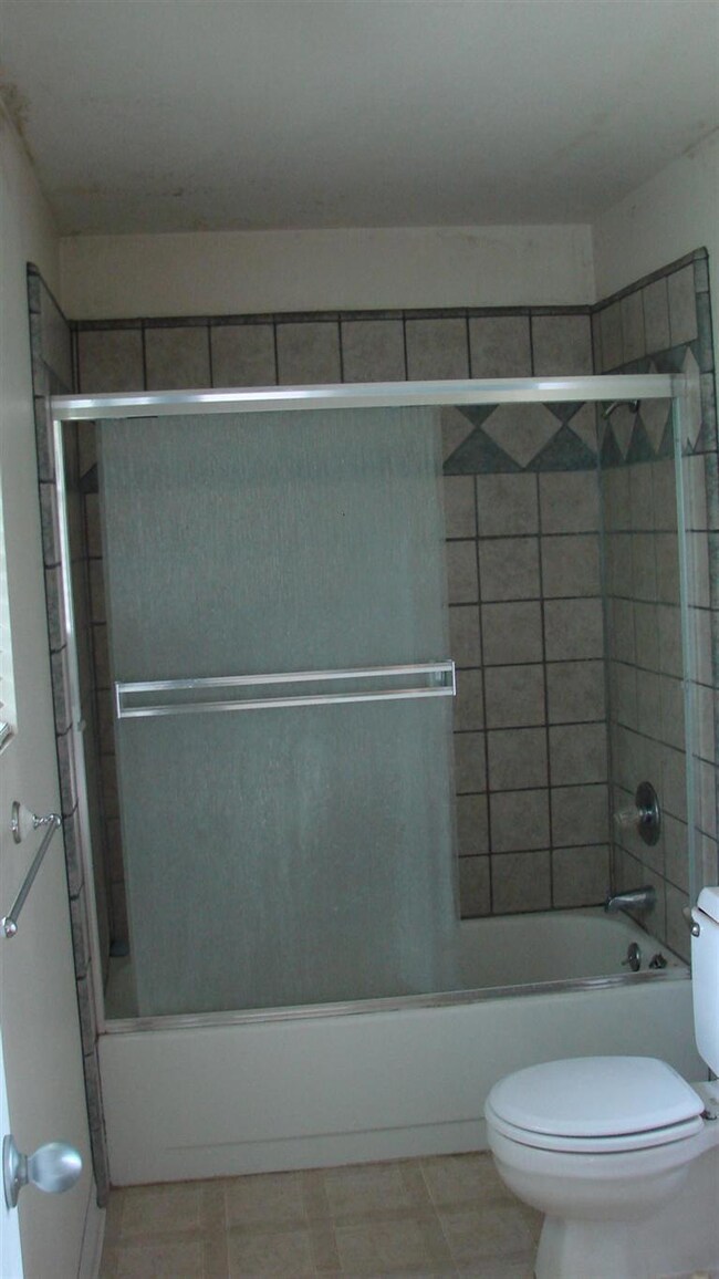 1754 Darrell Cir, Grants Pass, OR 97527 - photo 4