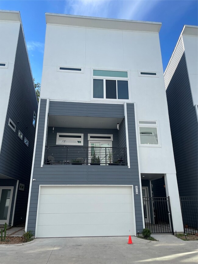 4719 Independence Heights Ln, Houston, TX 77018 - photo 2