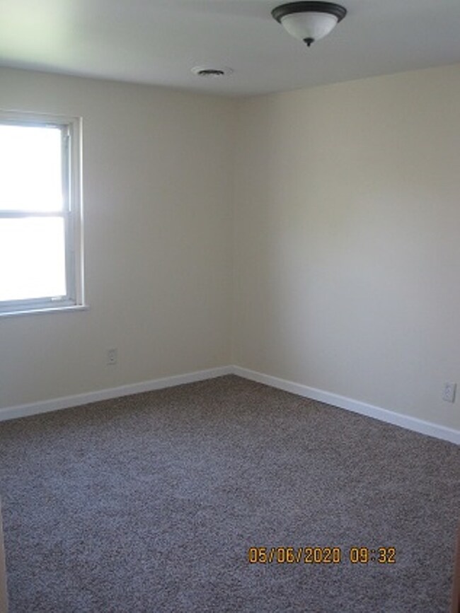 1336 Meadow Ln, Portland, IN 47371 - photo 7