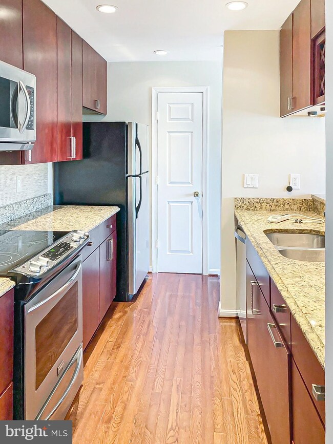 2602 Squaw Valley Ct unit 6-2, Silver Spring, MD 20906 - photo 2