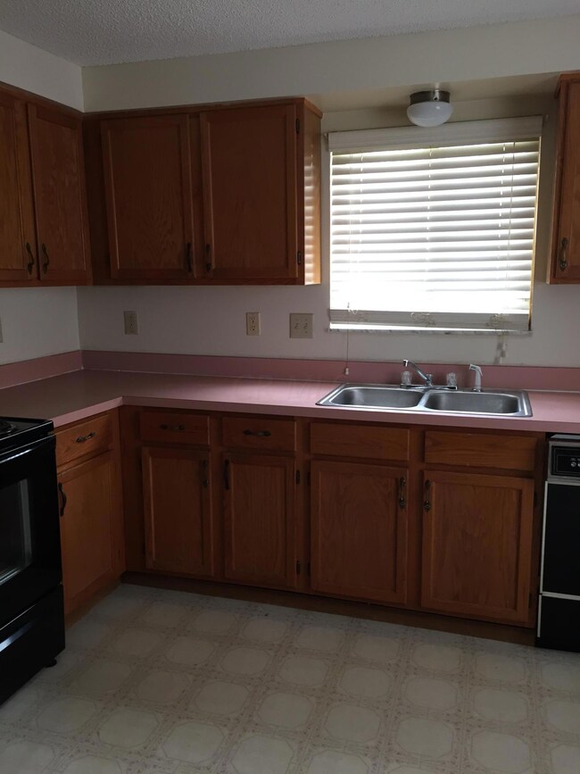 Eat In Kitchen