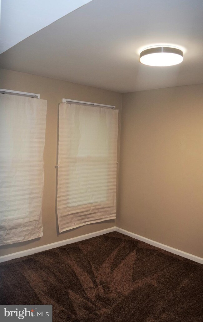 866 Quince Orchard Blvd unit OP2, Gaithersburg, MD 20878 - photo 5