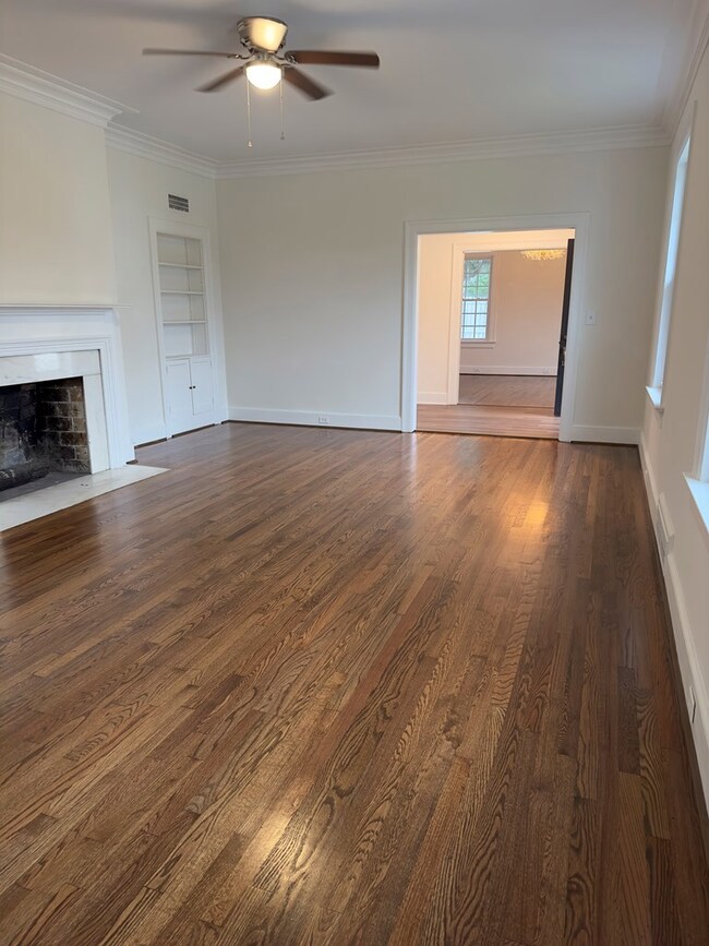 Beautiful 15' x 21' living room with refinished fl