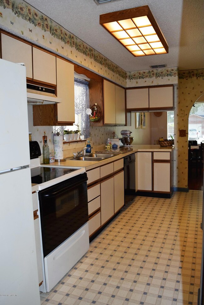 4709 Attleboro St, Jacksonville, FL 32205 - photo 7