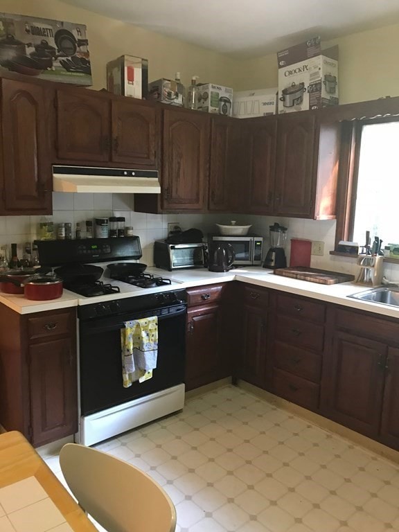 15 Saint James Ave unit 1, Somerville, MA 02144 - photo 2