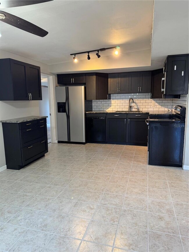 4173 Highland Loop, New Port Richey, FL 34652 - photo 6