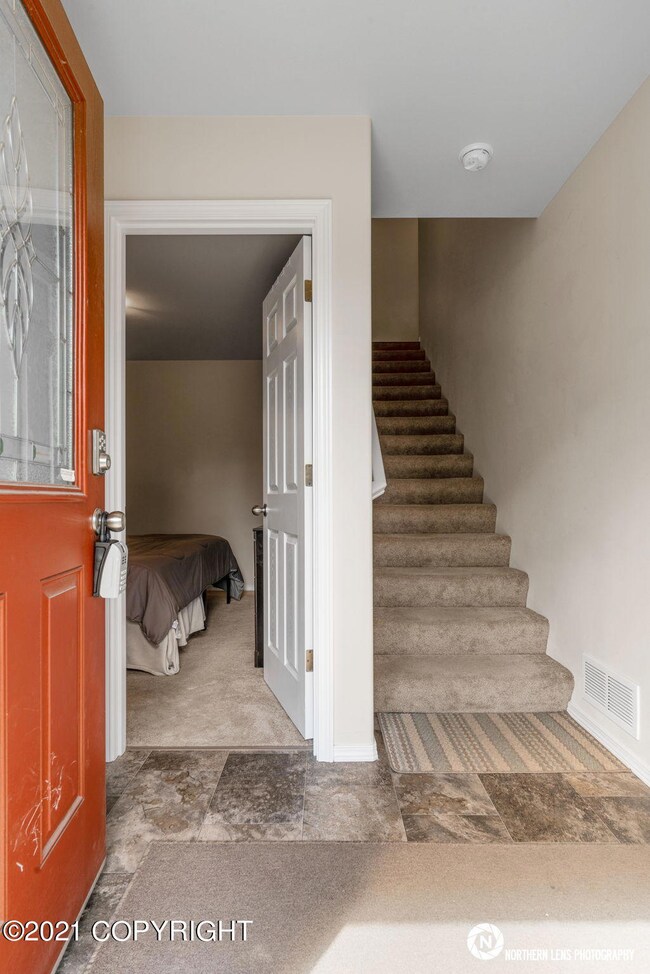 Entry_Stairway_1