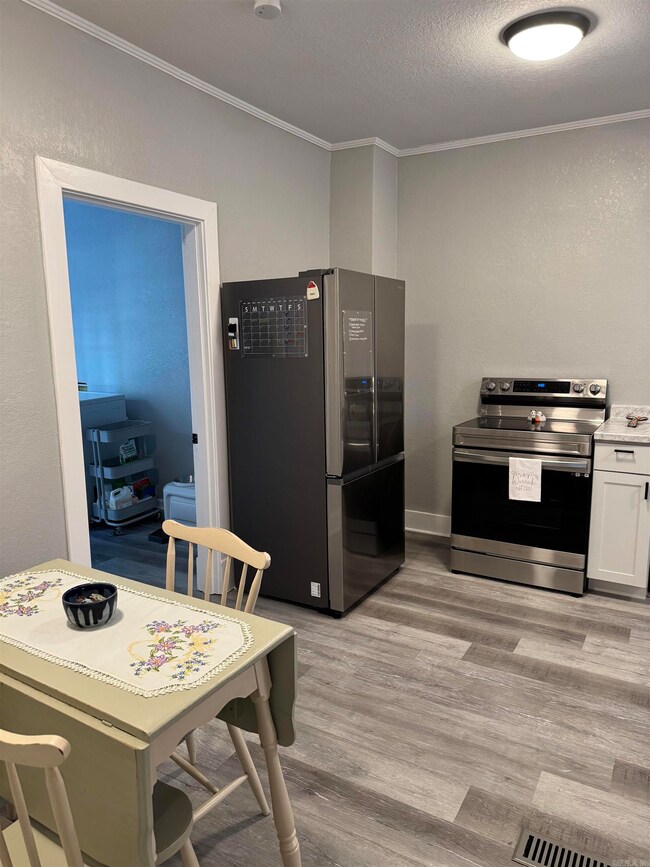 635 Poplar Ave, Jonesboro, AR 72401 - photo 6