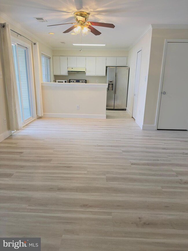 12933A Grays Pointe Rd unit 12933A, Fairfax, VA 22033 - photo 6