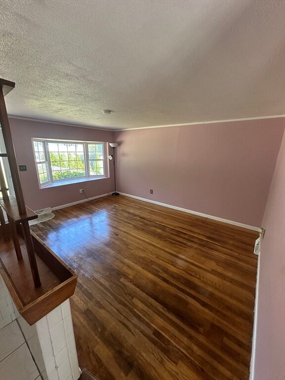 237 Beaconsfield Rd, Worcester, MA 01602 - photo 6