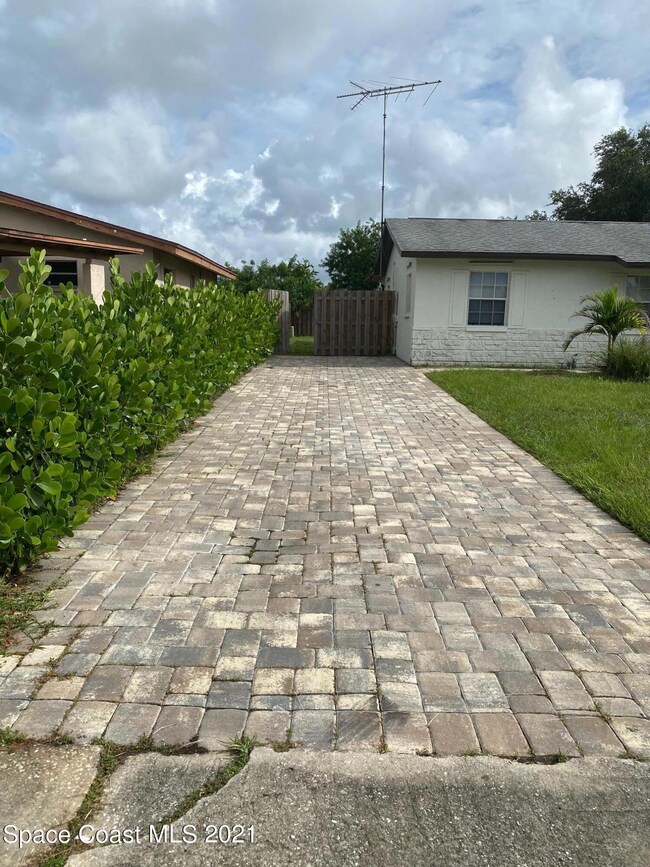 2444 Mercury Dr, Cocoa, FL 32926 - photo 4