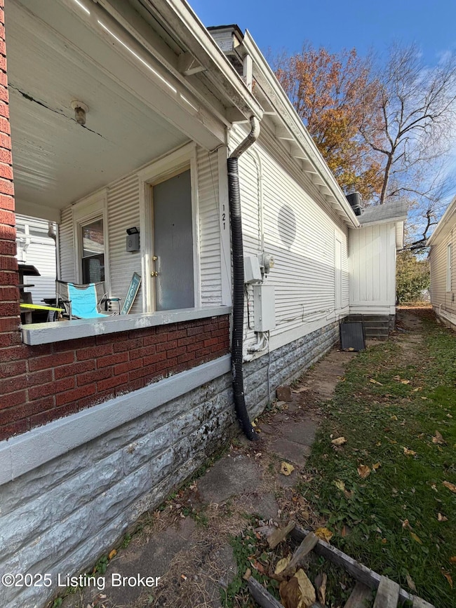 121 Boston Ct, Louisville, KY 40212 - photo 7