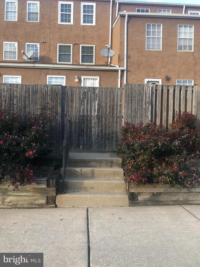 1321 E Eager St, Baltimore, MD 21205 - photo 3