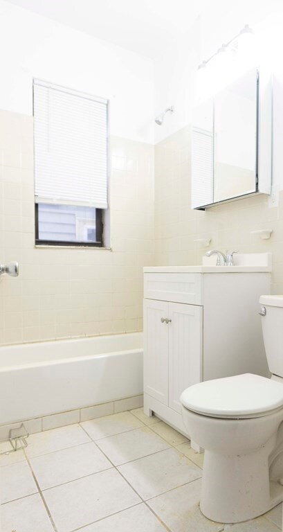 435 Walnut Ave unit 2, Roxbury, MA 02119 - photo 5