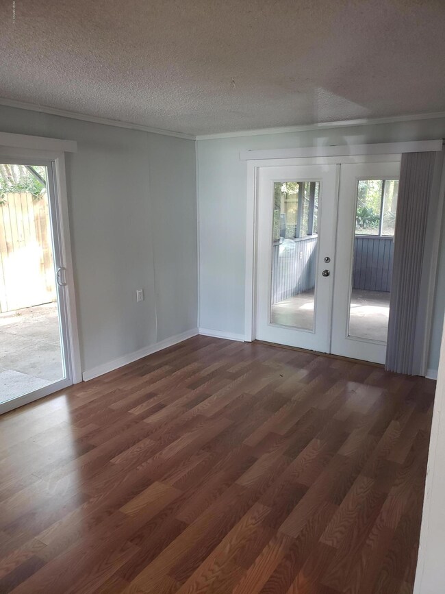 6728 Flopsy Ln, Jacksonville, FL 32210 - photo 4