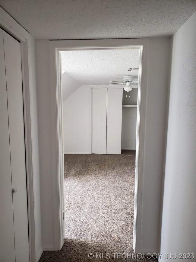 110 E 9th St S, Claremore, OK 74017 - photo 5