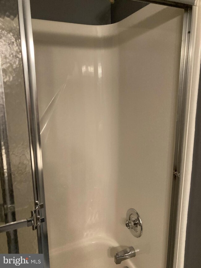 1323 W 10th St, Wilmington, DE 19806 - photo 7