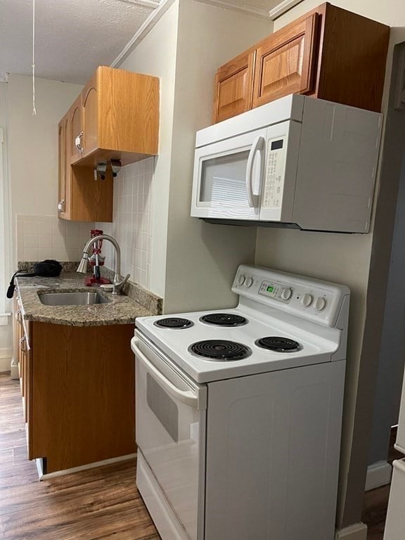 14 Central Ct unit 1, Beverly, MA 01915 - photo 3