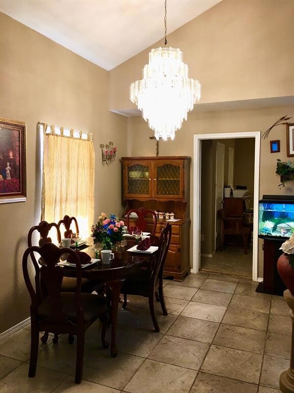 Dining Room - Photo 2