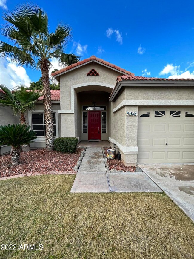 1284 E Tradewind Dr, Gilbert, AZ 85234 - photo 4