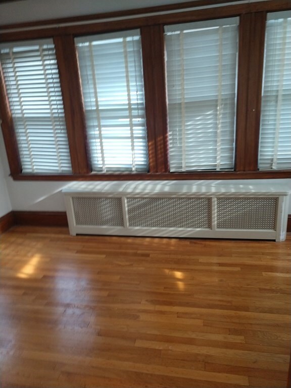 493 Lagrange St unit 1, West Roxbury, MA 02132 - photo 4