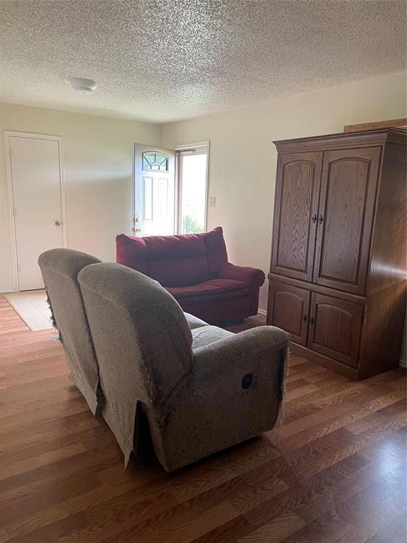 4405 Luker Ct, Granbury, TX 76049 - photo 4