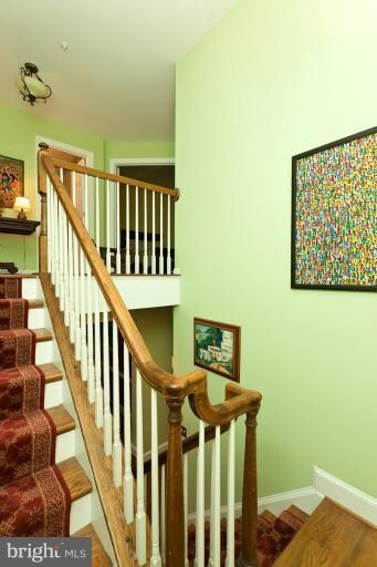 6432 Cloister Gate Dr, Baltimore, MD 21212 - photo 7