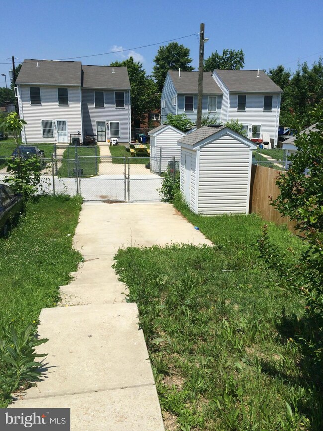 230 55th St NE, Washington, DC 20019 - photo 2