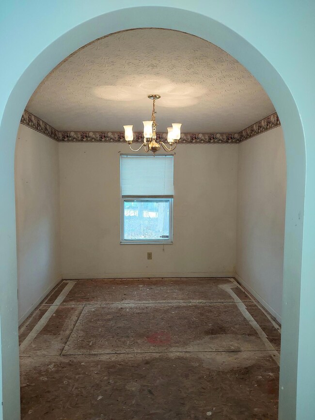 Dining Rm to Rear of Home