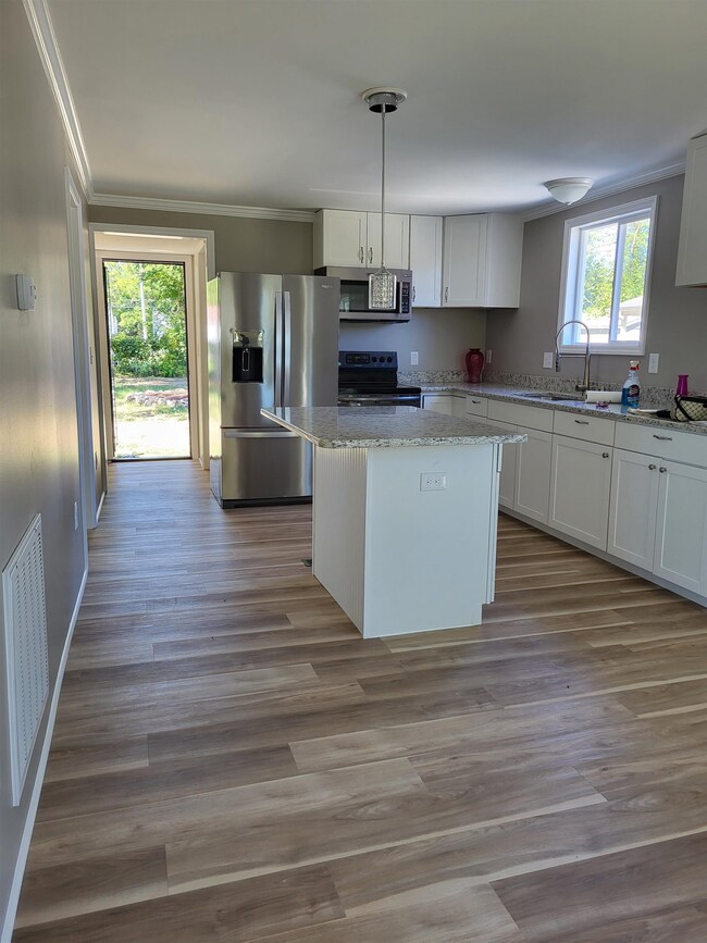 446 Meredith St, High Point, NC 27260 - photo 4