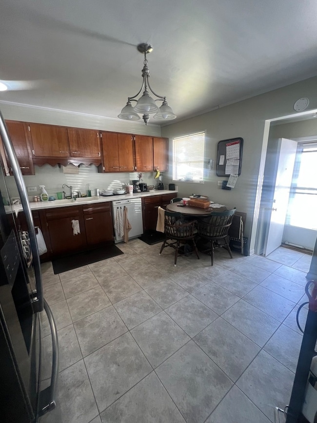 2201 Wren Ln, Rolling Meadows, IL 60008 - photo 4