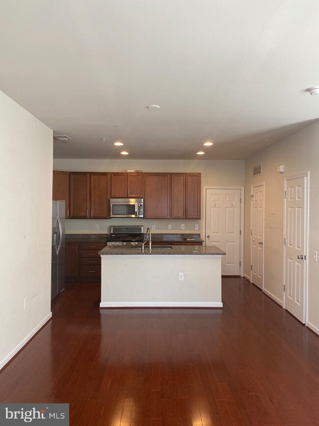 3025 Rittenhouse Cir unit 83, Fairfax, VA 22031 - photo 7
