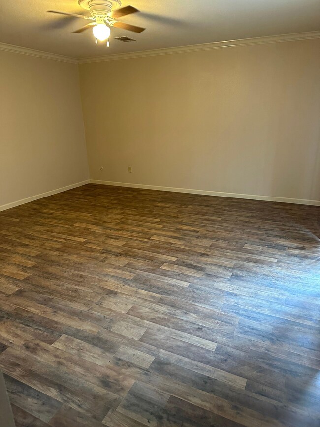 5830 Meadow Way, Beaumont, TX 77707 - photo 6