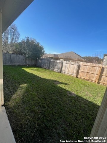 10330 Roseangel Ln, Helotes, TX 78023 - photo 2