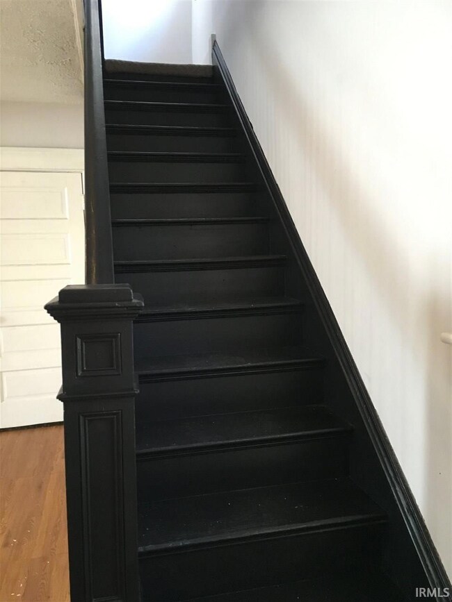 1029 Princeton St, Elkhart, IN 46516 - photo 6