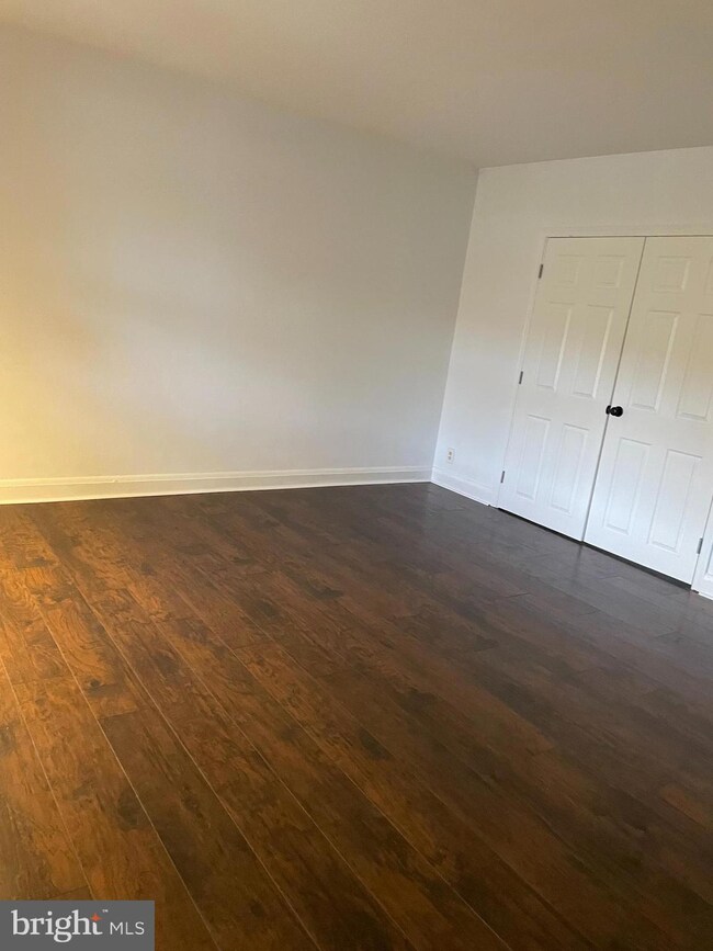 110 Cherrydell Rd unit 1, Catonsville, MD 21228 - photo 4