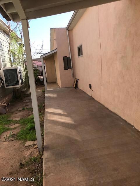 219 W Fourth St, Winslow, AZ 86047 - photo 7