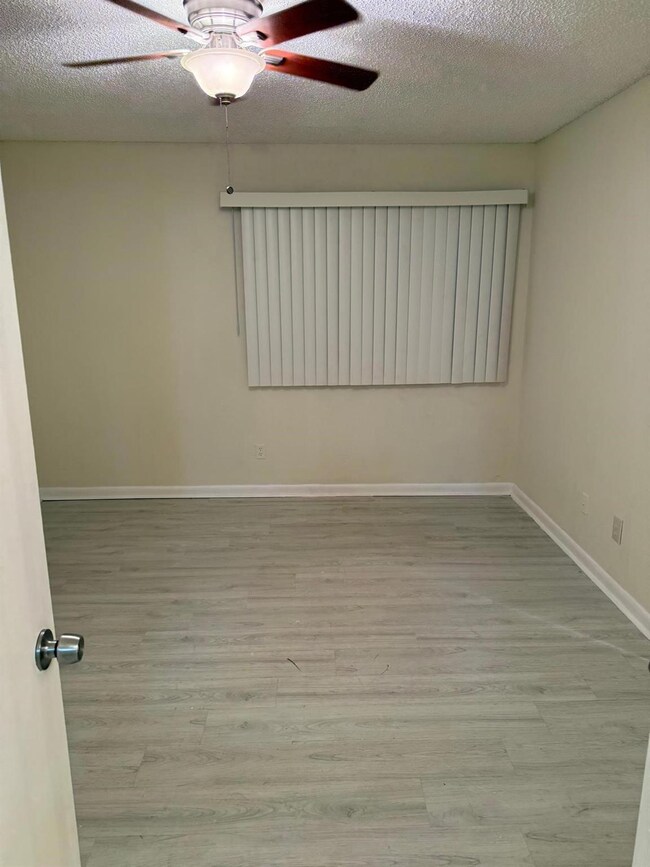 12430 Vista Isles Dr unit 1318, Plantation, FL 33325 - photo 5