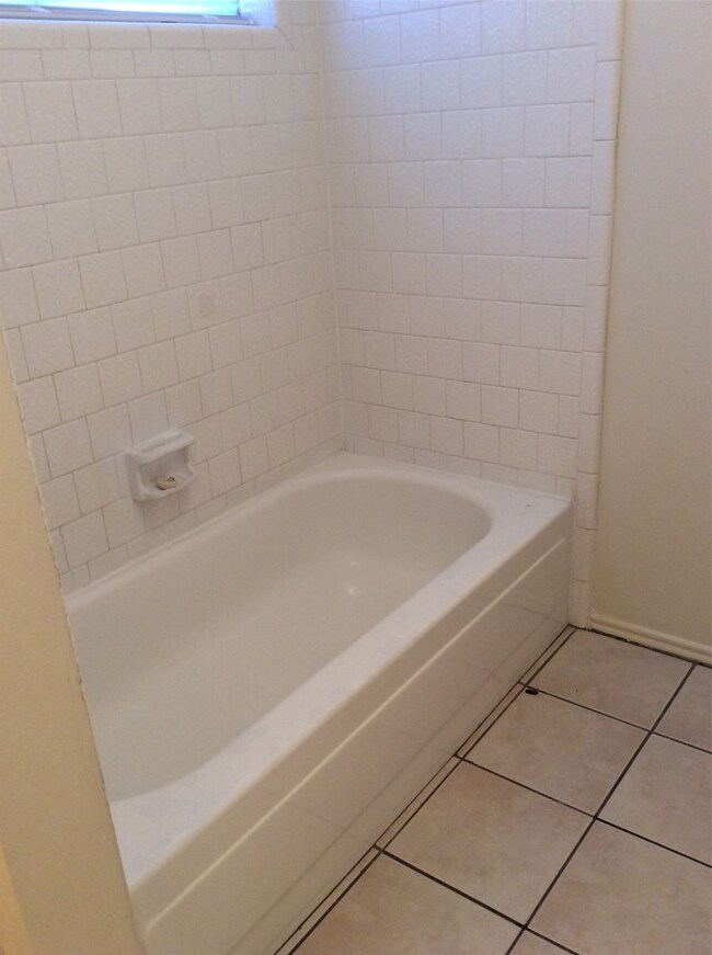 7719 Ashton Dr, Houston, TX 77095 - photo 6