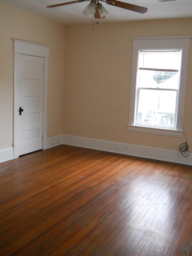 Apt#3 Bedroom
