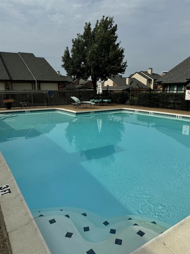 823 W Harwood Rd unit C, Hurst, TX 76054 - photo 4