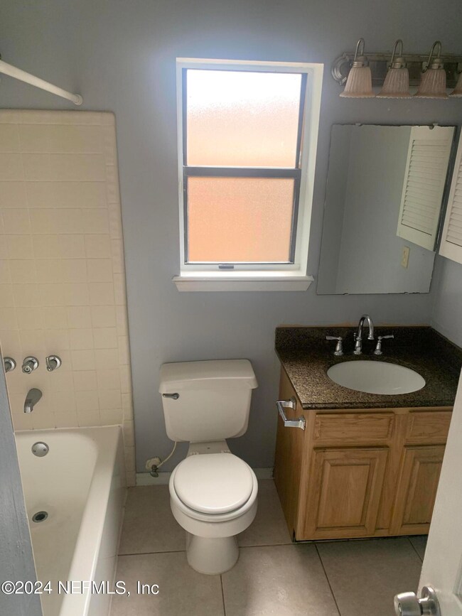 4345 Melissa Ct W, Jacksonville, FL 32210 - photo 6