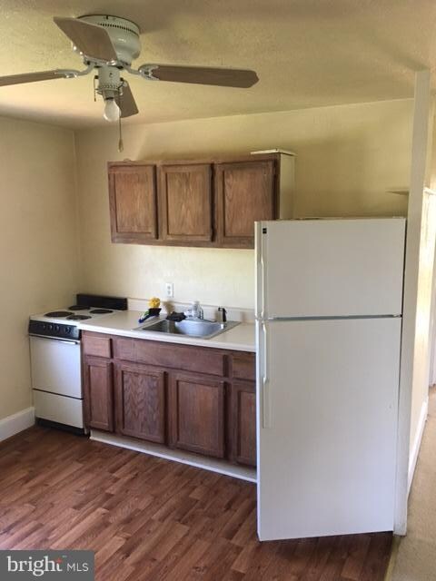 7423 Bay Front Rd, Baltimore, MD 21219 - photo 4